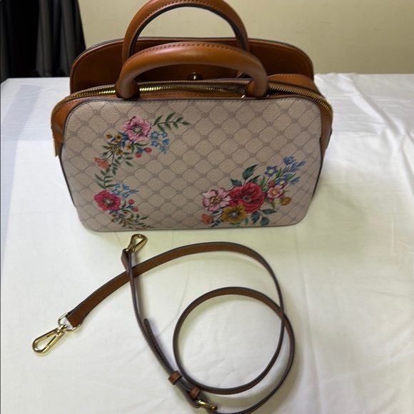 NWT Steve Madden cream floral crossbody strap or handle carry - Picture 7 of 7